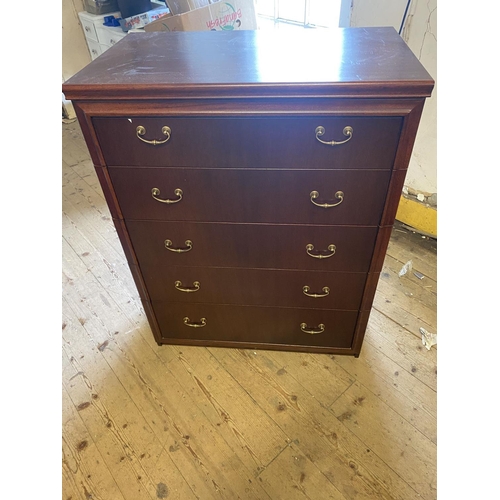 11 - Mahogany chest of 5 drawers