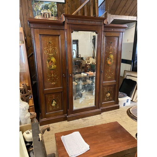 684K - Fine Victorian mahogany & decorated breakfront compactum/wardrobe