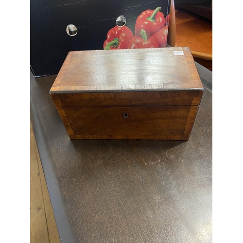 99 - Victorian mahogany & crossbanded tea caddy