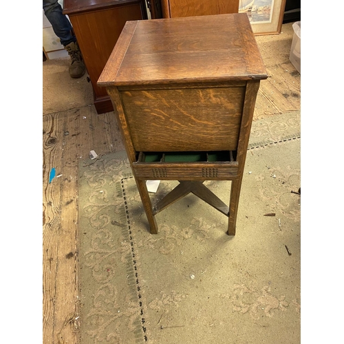 425 - Edwardian oak sewing box