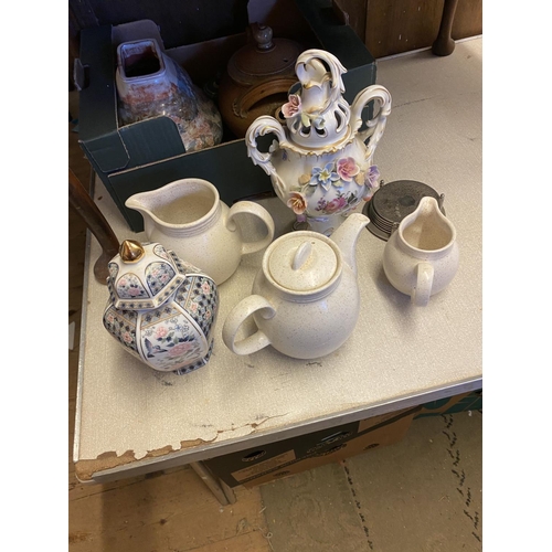 463 - China jugs etc