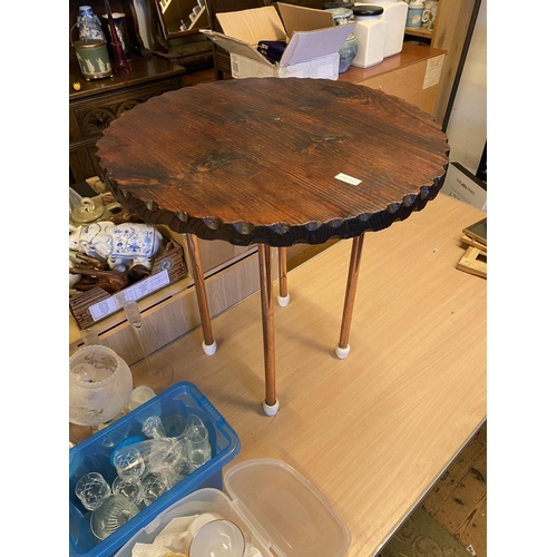 474 - Occasional table