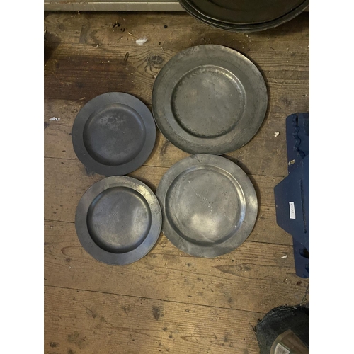 551 - 4 pewter plates