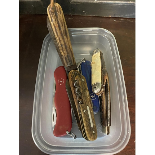 623 - Collection pen knives