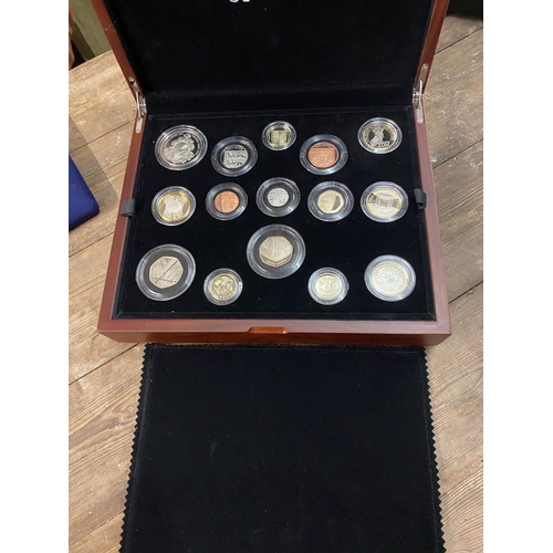 650 - 2014 Royal Mint Premium Proof coin set