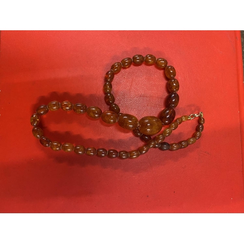 697 - Amber necklace