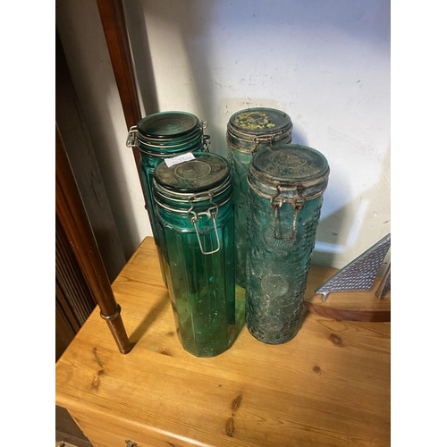 216 - 4 glass jars