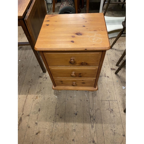 295 - Pine 3 drawer chest