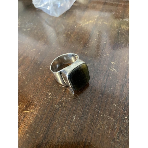 727 - Silver ring