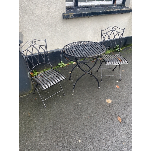 1145 - Bistro table & 2 chairs