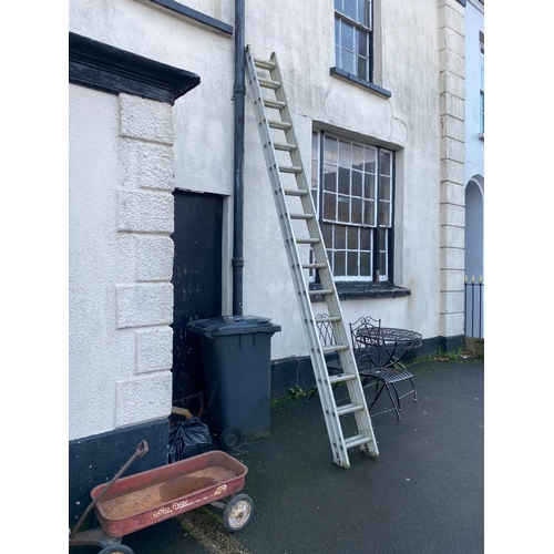 1150 - Extending ladder