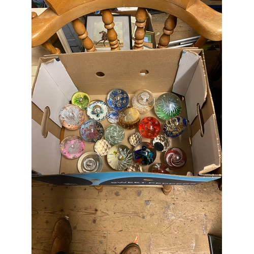 298 - Box paperweights