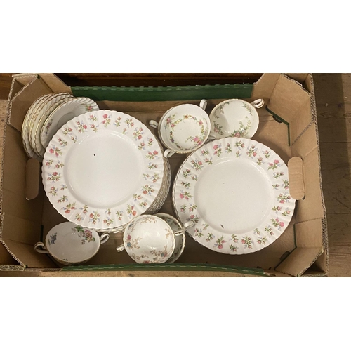 161 - Part floral dinner service