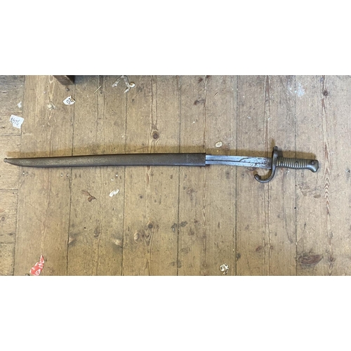 495 - French bayonet