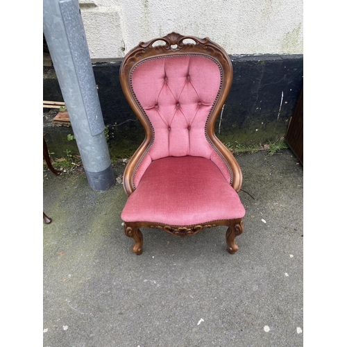 827 - Mahogany nursing chair