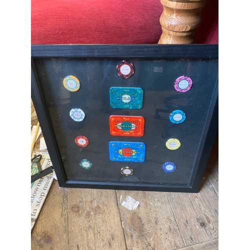 1028 - Framed poker discs