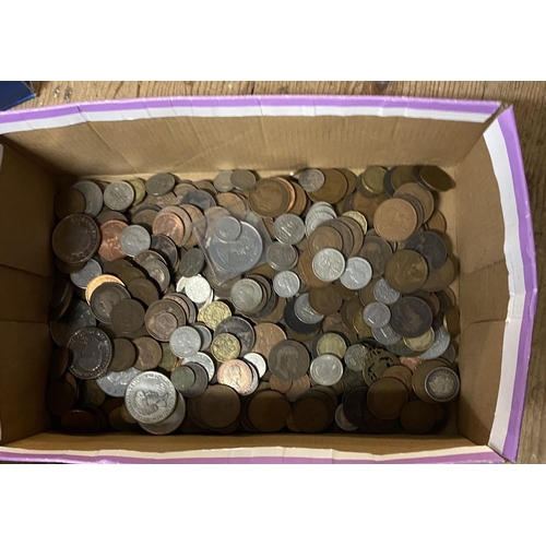 40 - Box coins