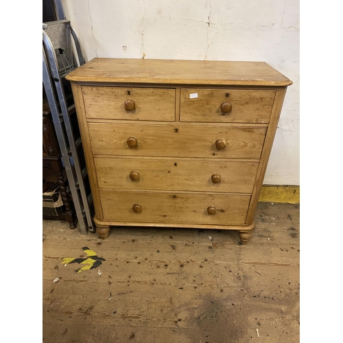 181 - Victorian pine chest of 5 drawers