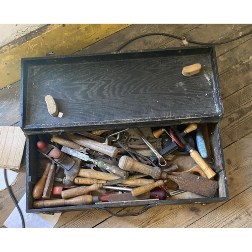 34 - Tool box & tools