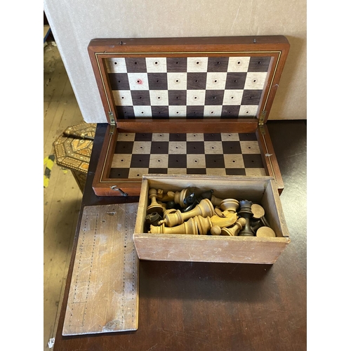 48 - Chess set