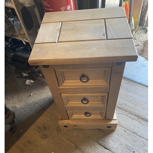 995 - Pine bedside chest