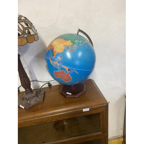 218 - Globe