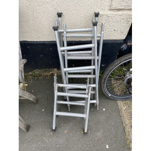 1135 - Ladder