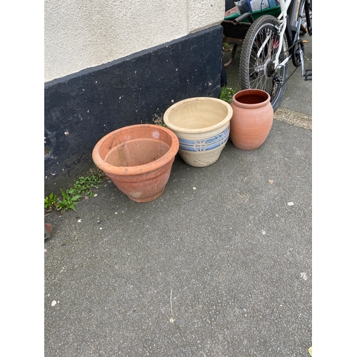 1139 - Garden pots