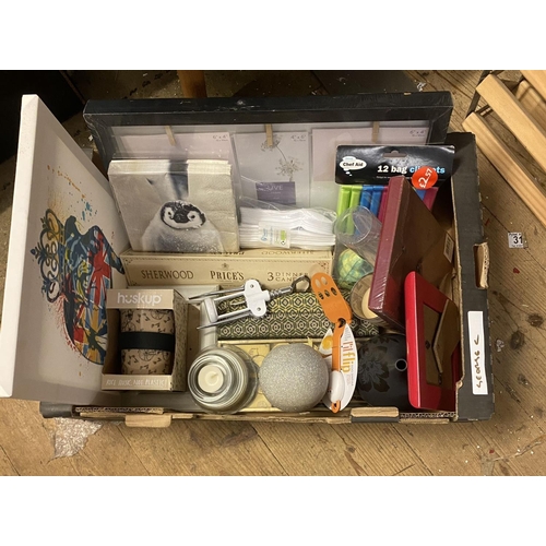 16 - Box miscellaneous