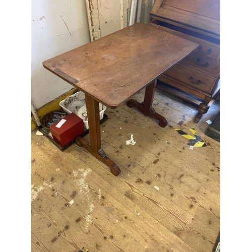 6 - Victorian mahogany occasional table