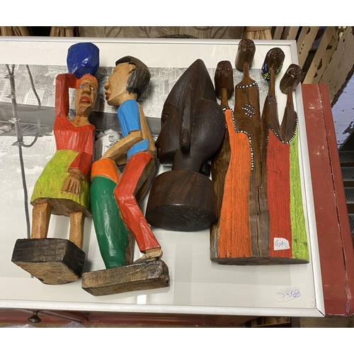 354 - Wooden figures