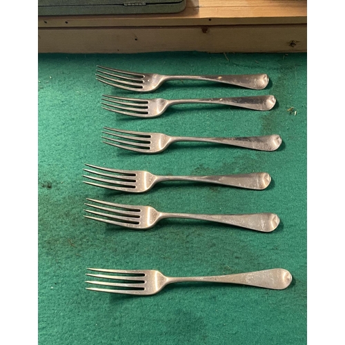 748 - 6 silver hallmarked forks London 1808 weight 244g