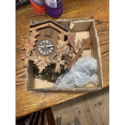 104 - Wooden cuckoo clock
