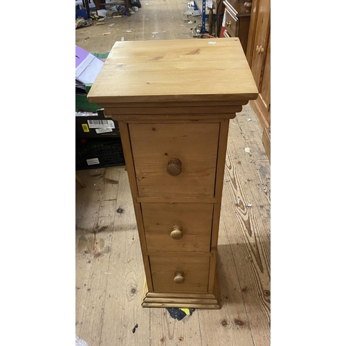 114 - Pine 3 drawer chest