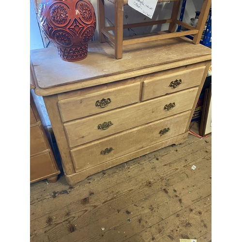 14 - Victorian pine chest 4 drawers