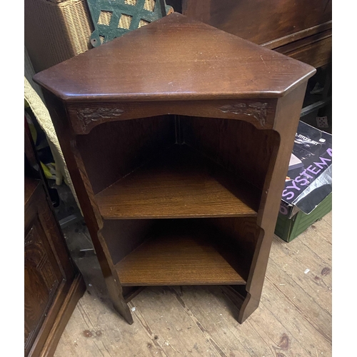 982 - Oak corner cabinet