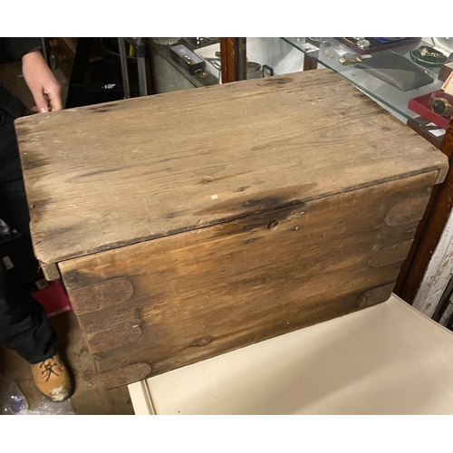 756 - Pine box