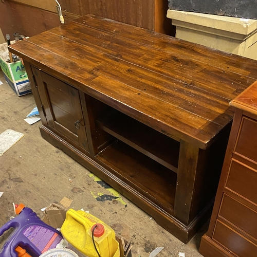 769 - Hardwood TV table