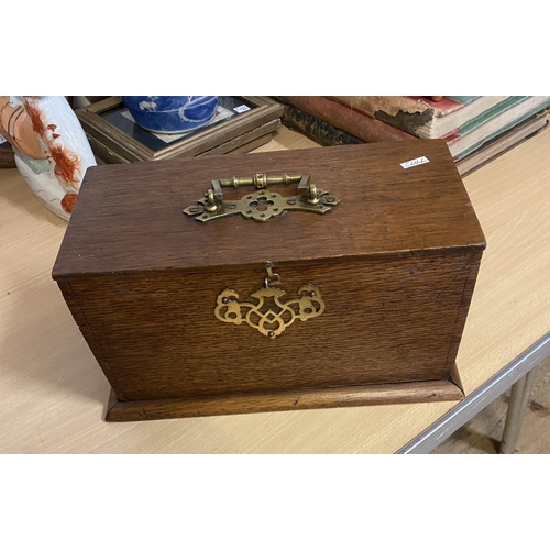 68 - Oak jewellery box