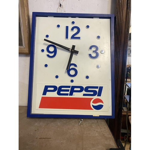 271 - Pepsi clock