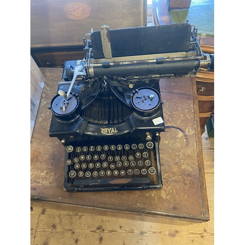 284 - Typewriter