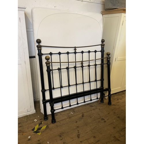 805 - Brass & iron double bed