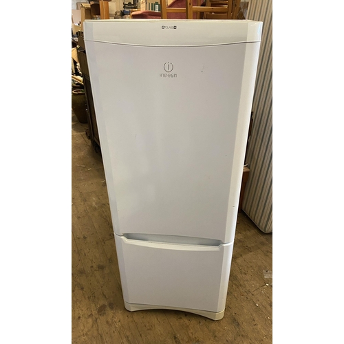 816 - Indesit fridge freezer