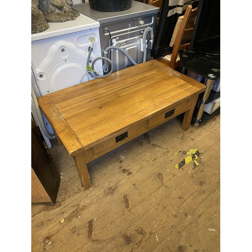 863 - Oak 4 drawer coffee table