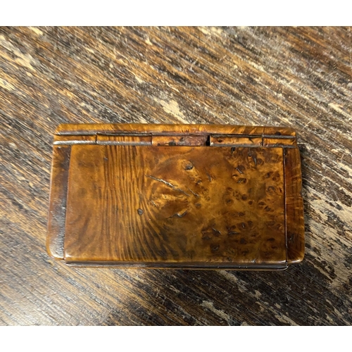 792 - Burr walnut snuff box