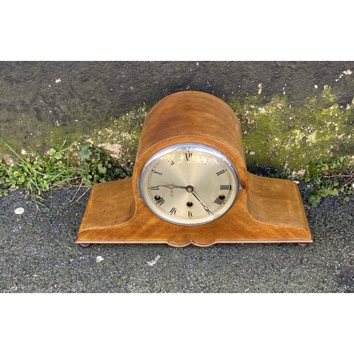 1042 - Mantle clock