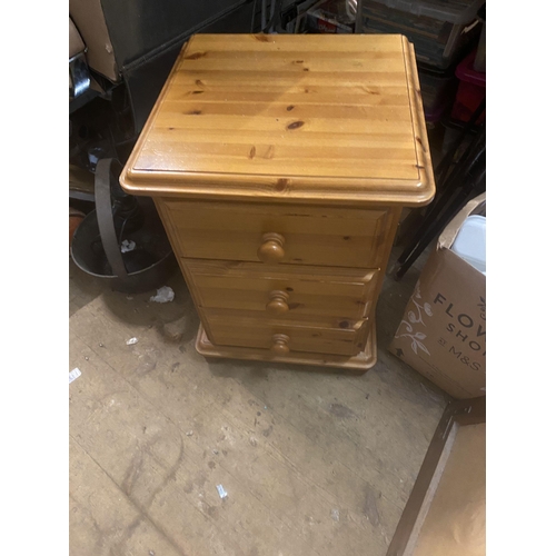 823 - Pine bedside chest