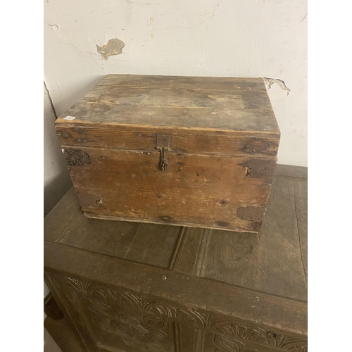 622 - Pine box