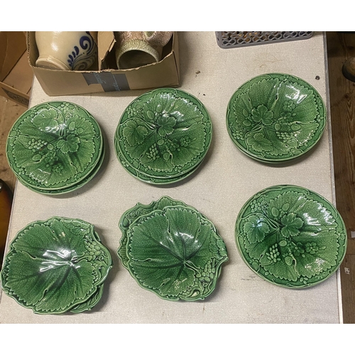 183 - Green wedgewood plates