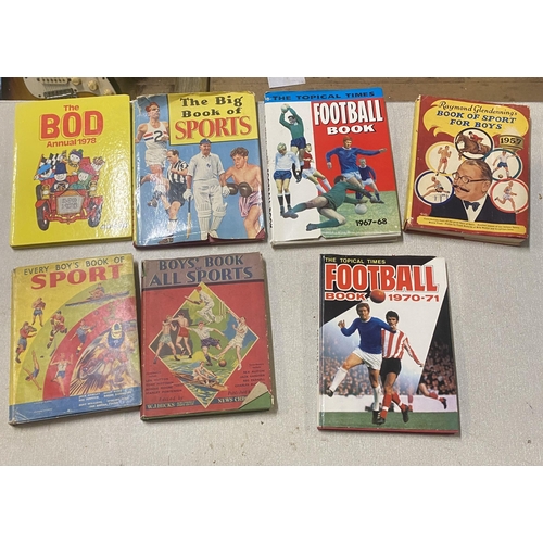 192 - Vintage football annuals